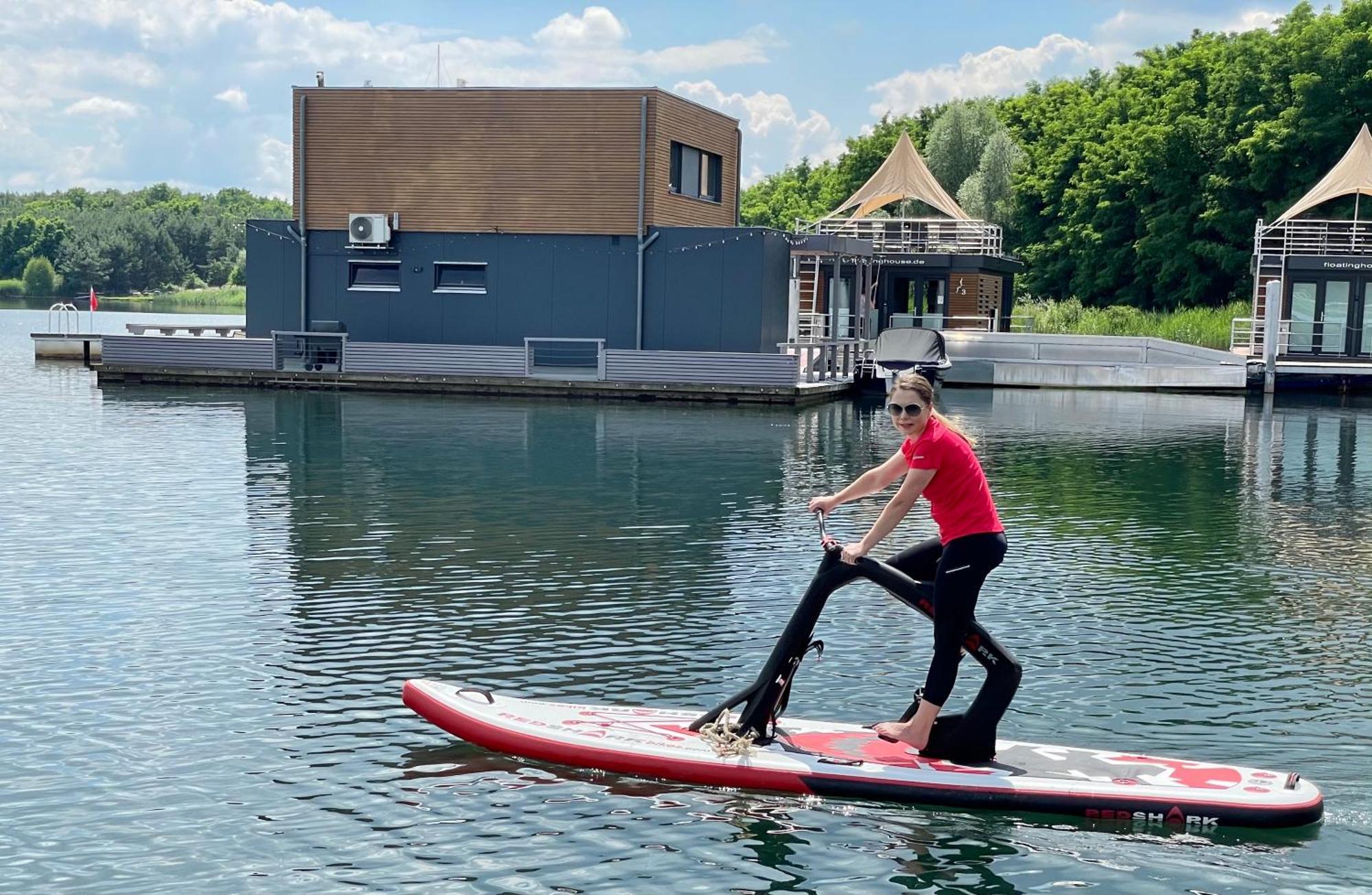 Schwimmende Ferienhaeuser Auf Dem See - Spreewald Vetschau Quarto foto